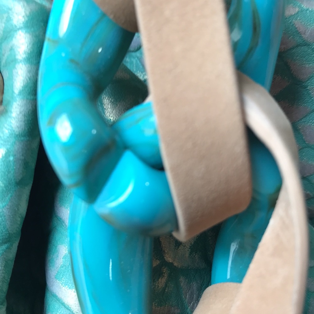 Genuine Leather - Picture 4 of 11